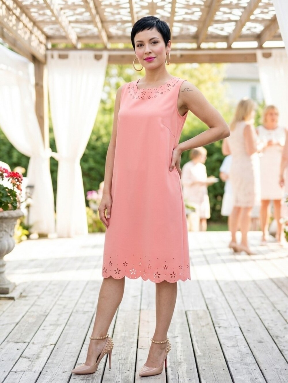 ALFRED SUNG💝Sleeveless Pink Dress with Die Cut Hem and Collar Details Size L